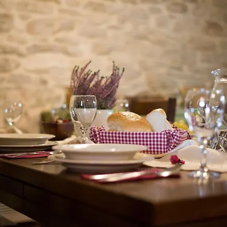 Casa Ivanovac With Pool And Large Front Yard Dom wakacyjny *