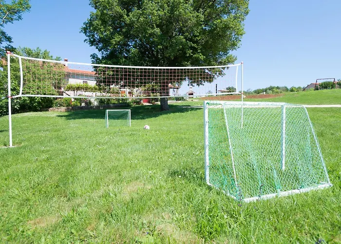 Casa Ivanovac With Pool And Large Front Yard Vakantiehuis Raša